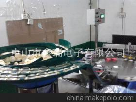 【全自動酒瓶瓶蓋入墊機 塞墊機 入墊機 瓶蓋設備包裝】價格,廠家,圖片,輔助包裝機械,中山市鑫瑞電子-